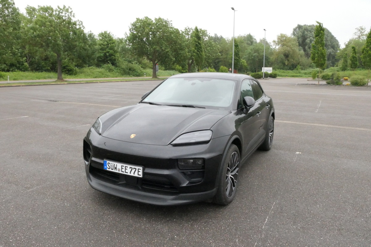 PORSCHE Macan 4 Electric - Bose Soundsystem Kombilimousi - SUV: bild 1 PORSCHE Macan 4 Electric - Bose Soundsystem Kombilimousi - SUV: bild 1