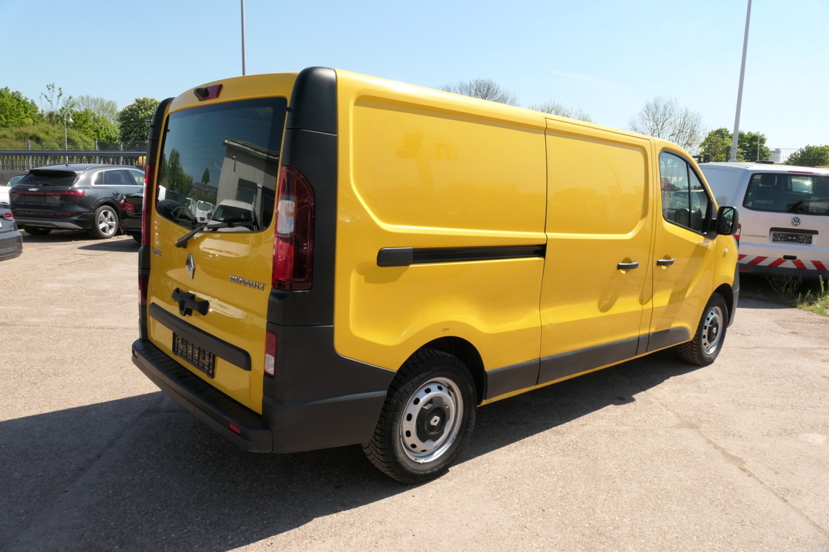 RENAULT Trafic dCi 120 L2H1 - Små skåpbil: bild 3 RENAULT Trafic dCi 120 L2H1 - Små skåpbil: bild 3