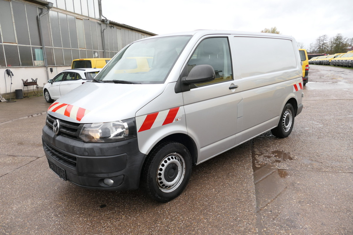 VW T5 Transporter 2.0 TDI 2-Sitzer 4 Motion AHK KLI - Små skåpbil: bild 3 VW T5 Transporter 2.0 TDI 2-Sitzer 4 Motion AHK KLI - Små skåpbil: bild 3