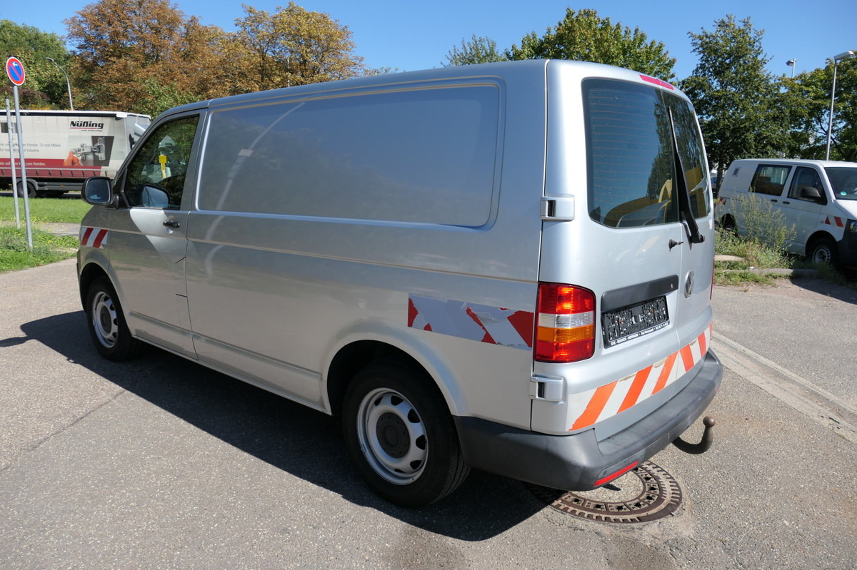 VW T5 Transporter 2.0 TDI 4Motion Flügeltür Klima A - Små skåpbil: bild 5 VW T5 Transporter 2.0 TDI 4Motion Flügeltür Klima A - Små skåpbil: bild 5