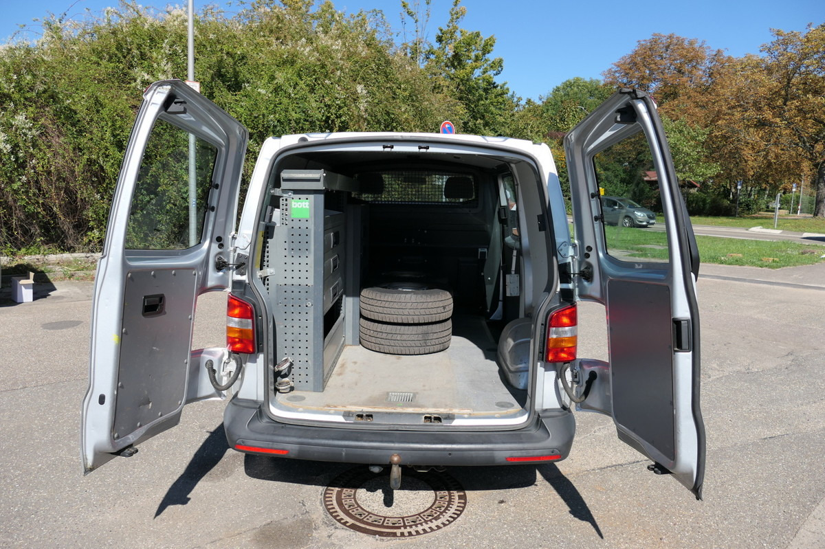 VW T5 Transporter 2.0 TDI 4Motion Flügeltür Klima A - Små skåpbil: bild 1 VW T5 Transporter 2.0 TDI 4Motion Flügeltür Klima A - Små skåpbil: bild 1