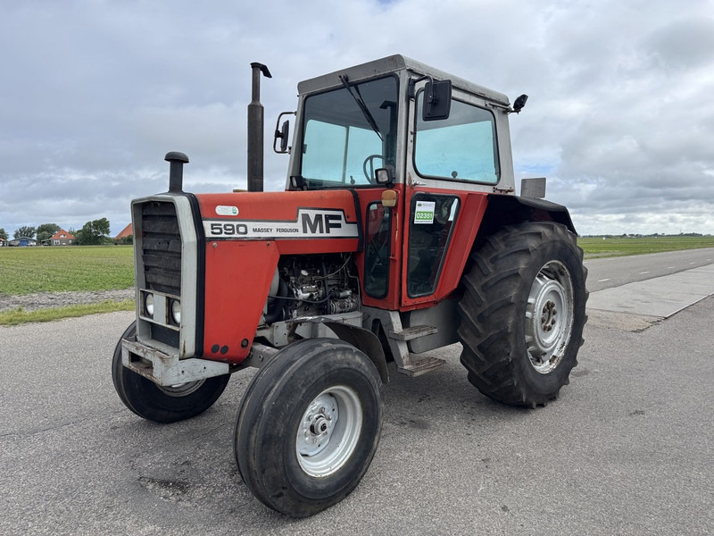 Massey Ferguson 590 - Traktor: bild 1 Massey Ferguson 590 - Traktor: bild 1