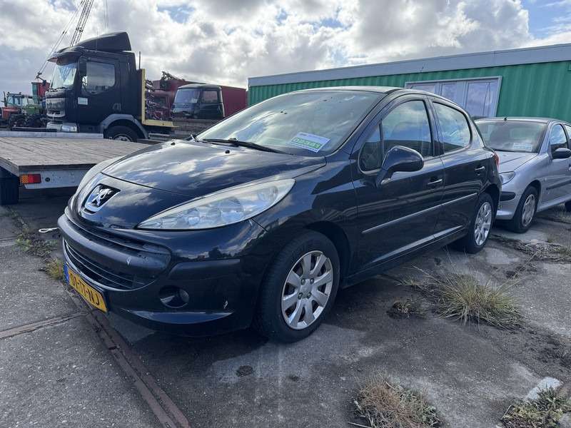 Peugeot 207 - Personbil: bild 1 Peugeot 207 - Personbil: bild 1