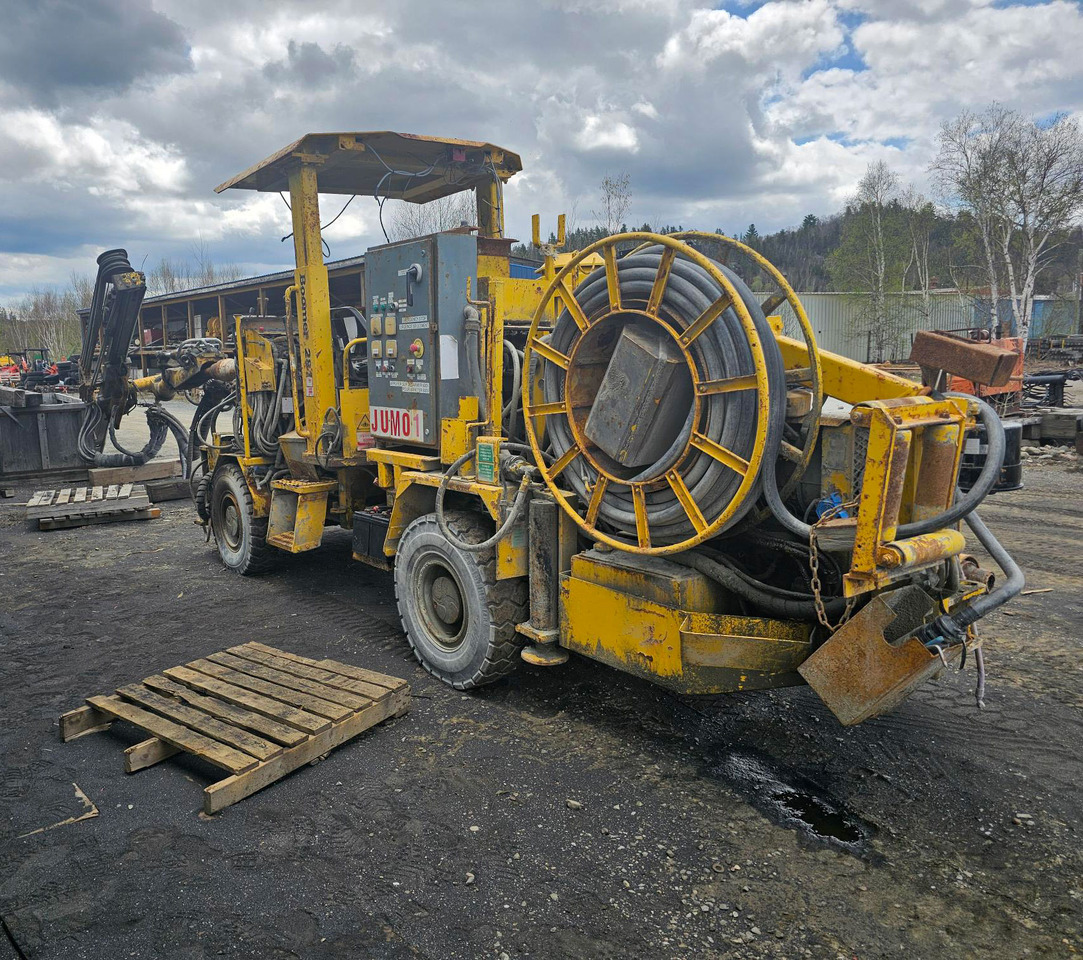 Atlas Copco Jumbo Boomer 281 - Styrbara borrmaskin: bild 1 Atlas Copco Jumbo Boomer 281 - Styrbara borrmaskin: bild 1
