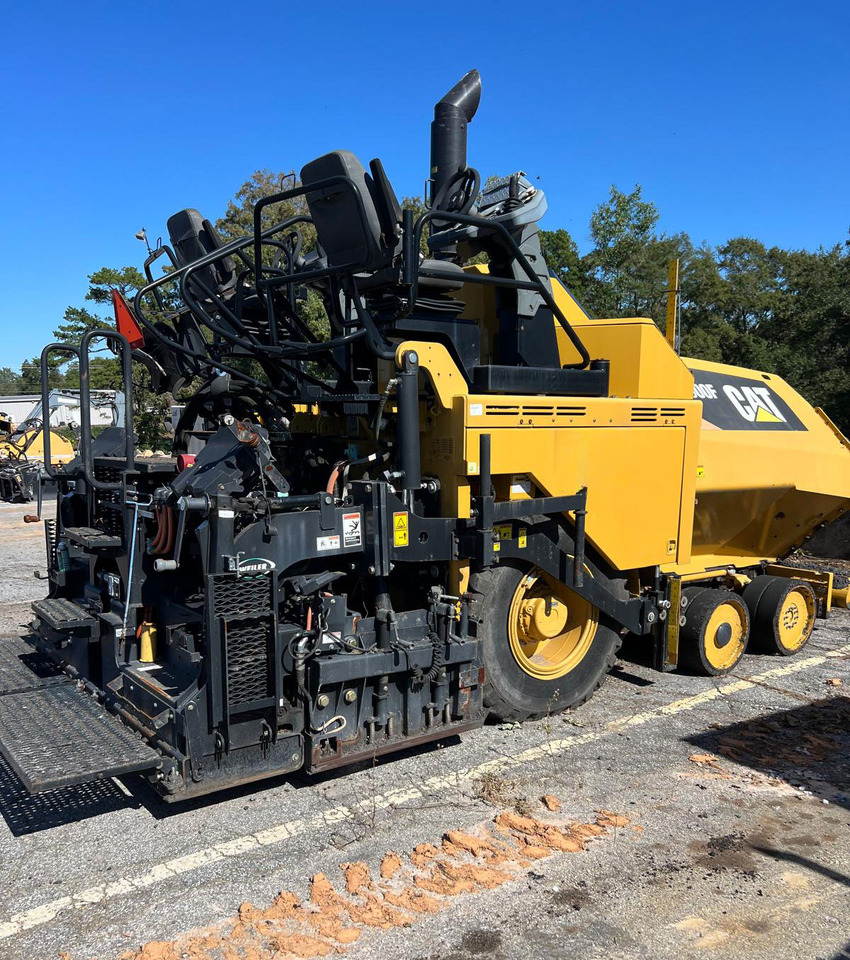 Caterpillar AP500F - Asfaltläggare: bild 1 Caterpillar AP500F - Asfaltläggare: bild 1