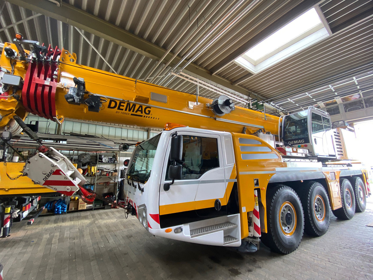 Demag AC 100-4L - Mobilkran: bild 2 Demag AC 100-4L - Mobilkran: bild 2
