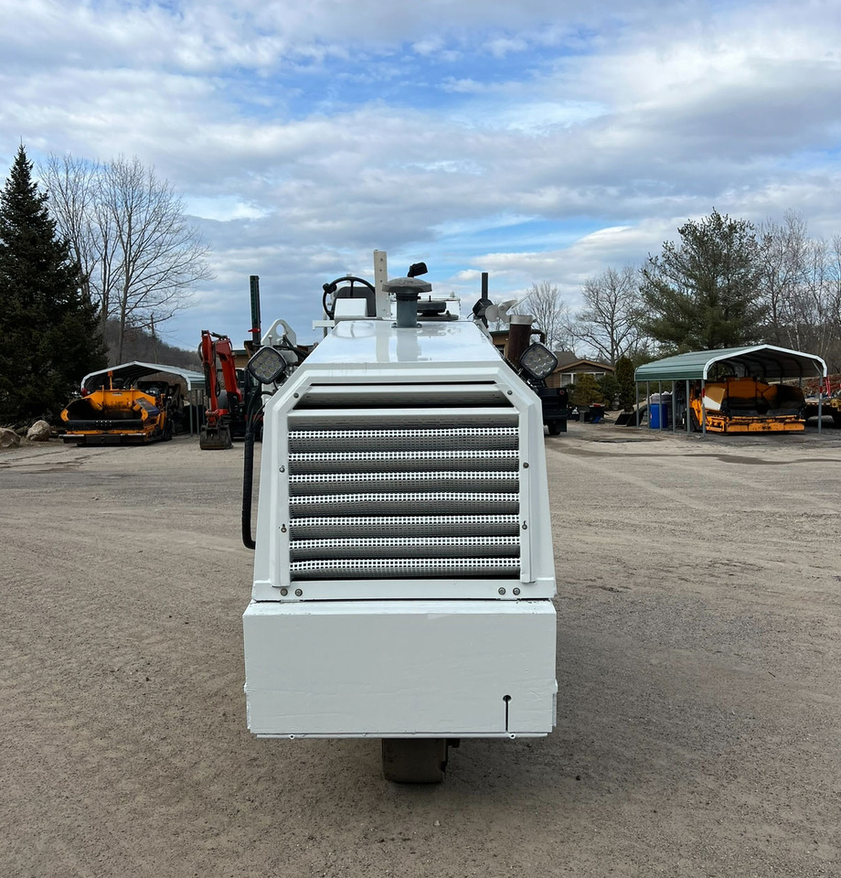 Ditch Witch W 500 - Asfaltfräs: bild 4 Ditch Witch W 500 - Asfaltfräs: bild 4