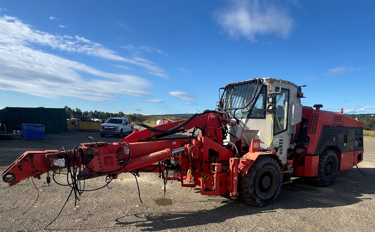 Sandvik DS411 - Styrbara borrmaskin: bild 3 Sandvik DS411 - Styrbara borrmaskin: bild 3