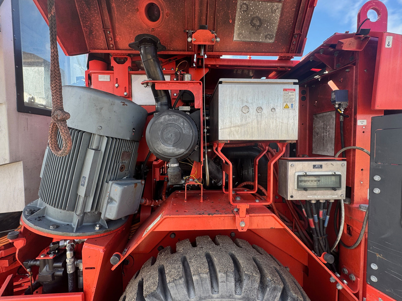 Sandvik DS411 - Styrbara borrmaskin: bild 5 Sandvik DS411 - Styrbara borrmaskin: bild 5