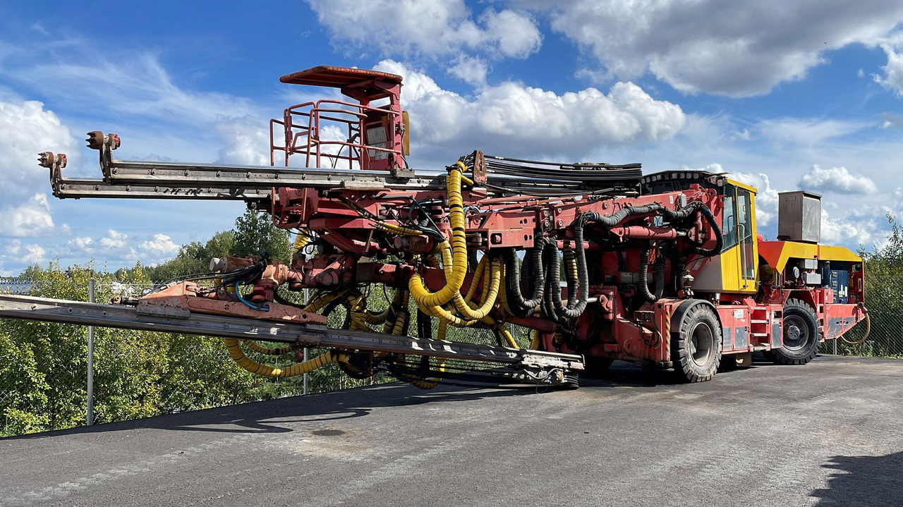 Sandvik DT1130I - Styrbara borrmaskin: bild 2 Sandvik DT1130I - Styrbara borrmaskin: bild 2