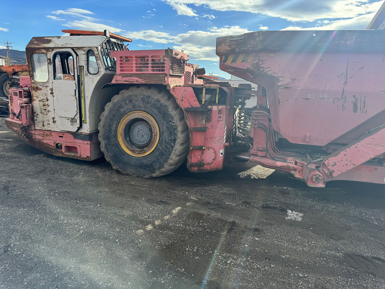 Sandvik TH430 - Gruvmaskin: bild 2 Sandvik TH430 - Gruvmaskin: bild 2