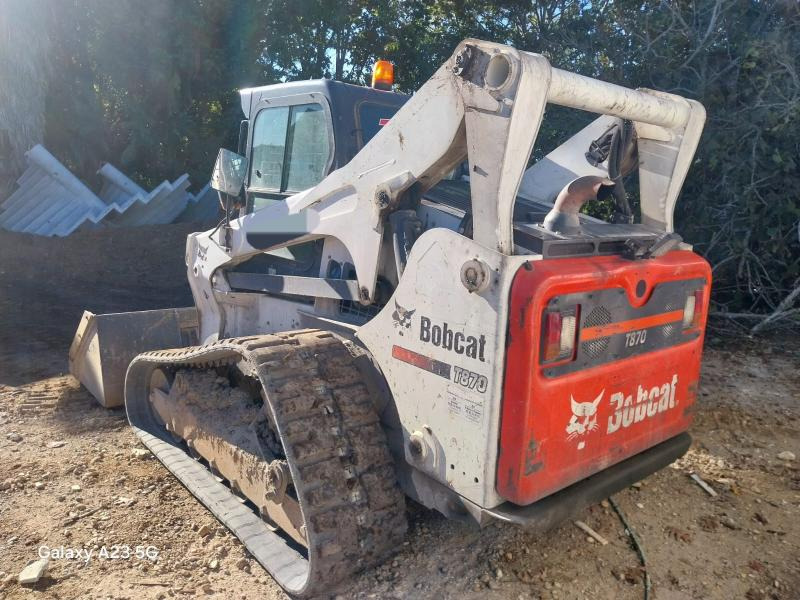BOBCAT T870 T870 - Kompakt bandlastare: bild 2 BOBCAT T870 T870 - Kompakt bandlastare: bild 2