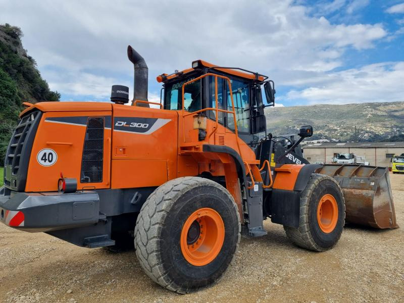 Doosan DL300 - Hjullastare: bild 2 Doosan DL300 - Hjullastare: bild 2