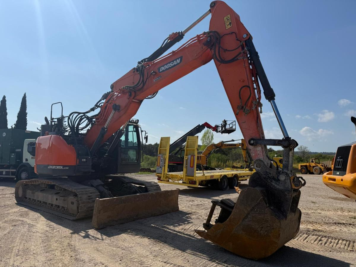 Doosan DX235LCR - Bandgrävare: bild 2 Doosan DX235LCR - Bandgrävare: bild 2