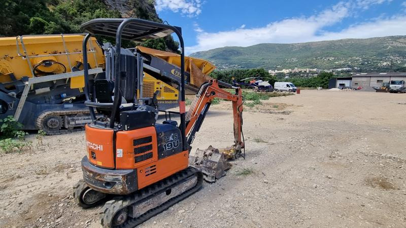 Hitachi ZAXIS 19 - Minigrävmaskin: bild 4 Hitachi ZAXIS 19 - Minigrävmaskin: bild 4