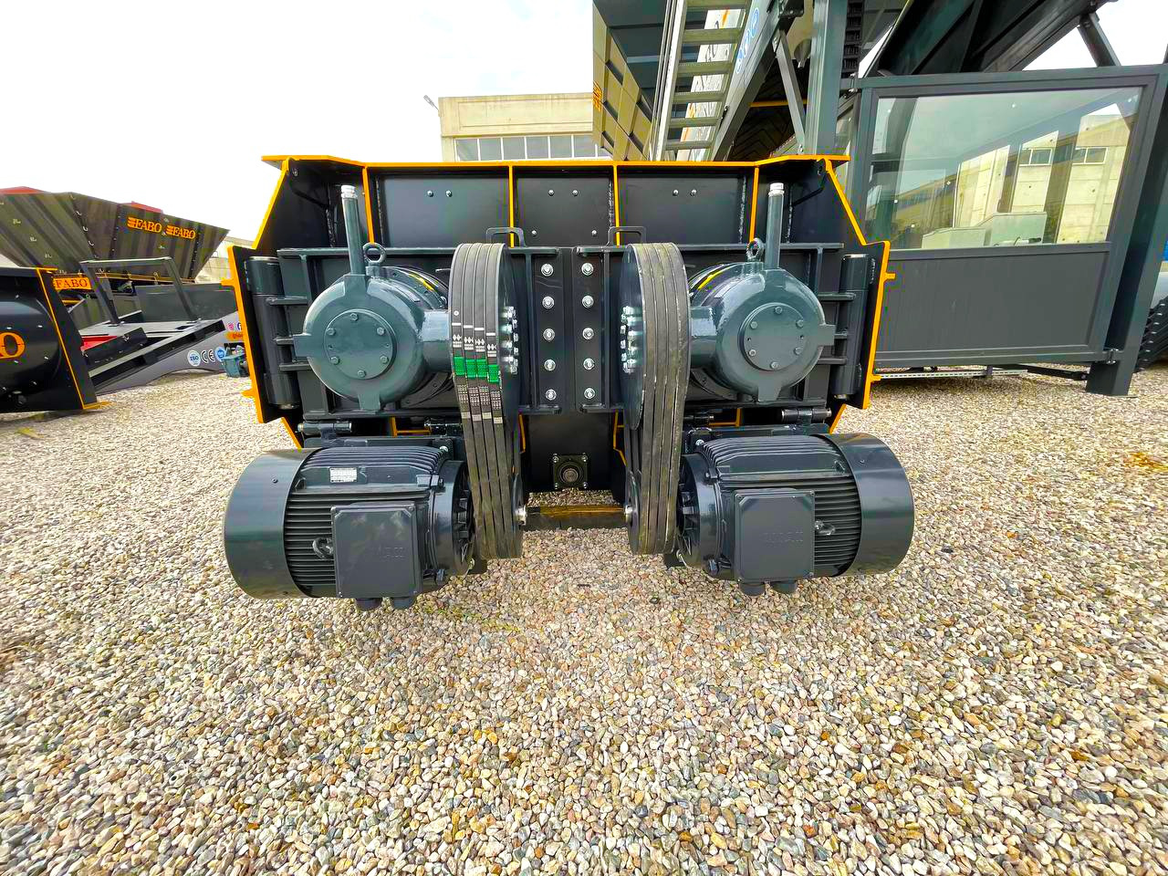 FABO twin shaft mixer - Betongblandare: bild 3 FABO twin shaft mixer - Betongblandare: bild 3