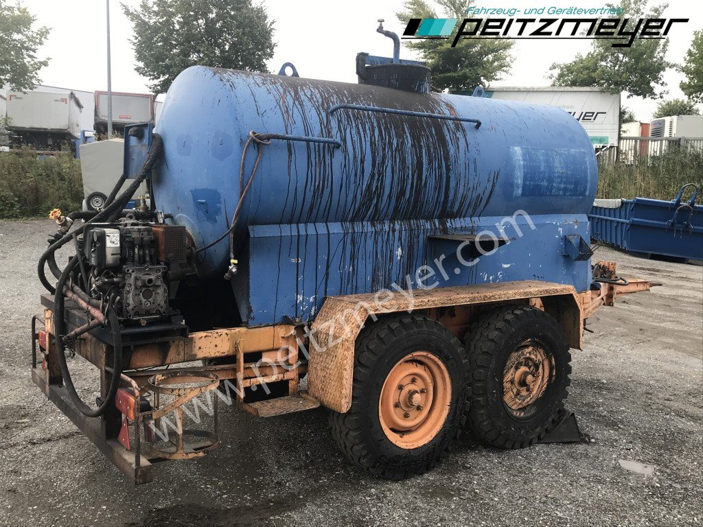 BATHE TANDEMANHÄNGER Bitum / Teerkocher 3,5 m³ - Bitumenspridare: bild 1 BATHE TANDEMANHÄNGER Bitum / Teerkocher 3,5 m³ - Bitumenspridare: bild 1