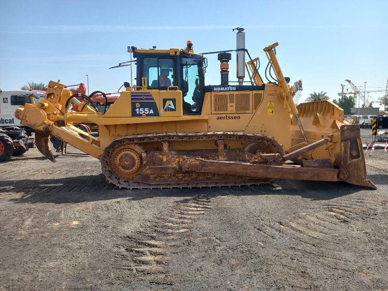 Komatsu D155A (4 pieces available - Abu Dhabi) - Bulldozer: bild 2 Komatsu D155A (4 pieces available - Abu Dhabi) - Bulldozer: bild 2