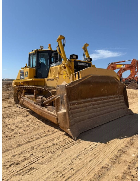 Komatsu D155A-6R (4 pieces available in Abu Dhabi) - Bulldozer: bild 5 Komatsu D155A-6R (4 pieces available in Abu Dhabi) - Bulldozer: bild 5