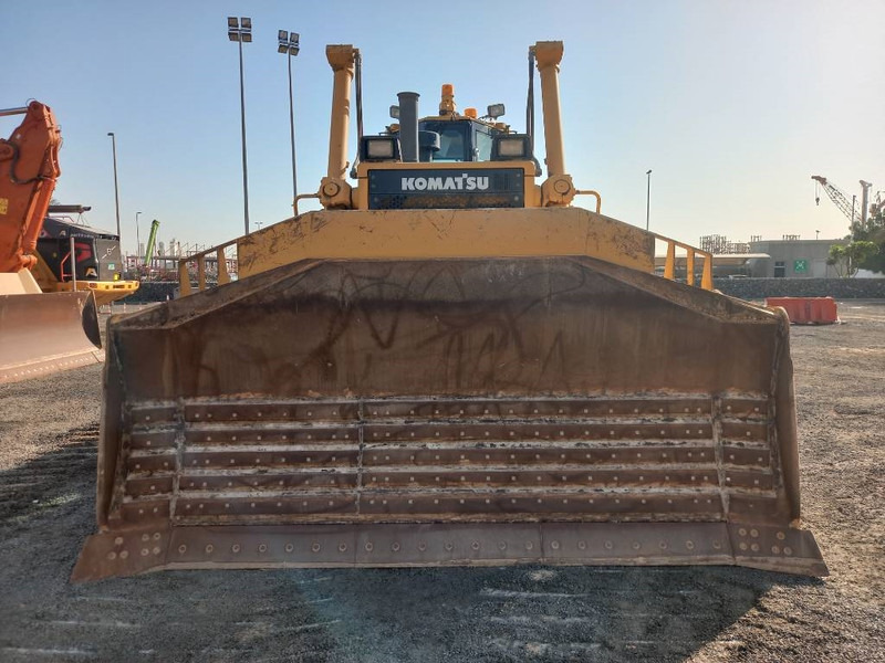 Komatsu D155A-6R (4pieces available in Abu Dhabi) - Bulldozer: bild 5 Komatsu D155A-6R (4pieces available in Abu Dhabi) - Bulldozer: bild 5
