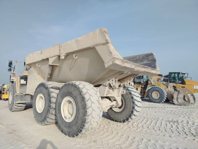 Komatsu HM400-3R (4 pieces available in Abu Dhabi) - Ramstyrd dumper: bild 5 Komatsu HM400-3R (4 pieces available in Abu Dhabi) - Ramstyrd dumper: bild 5