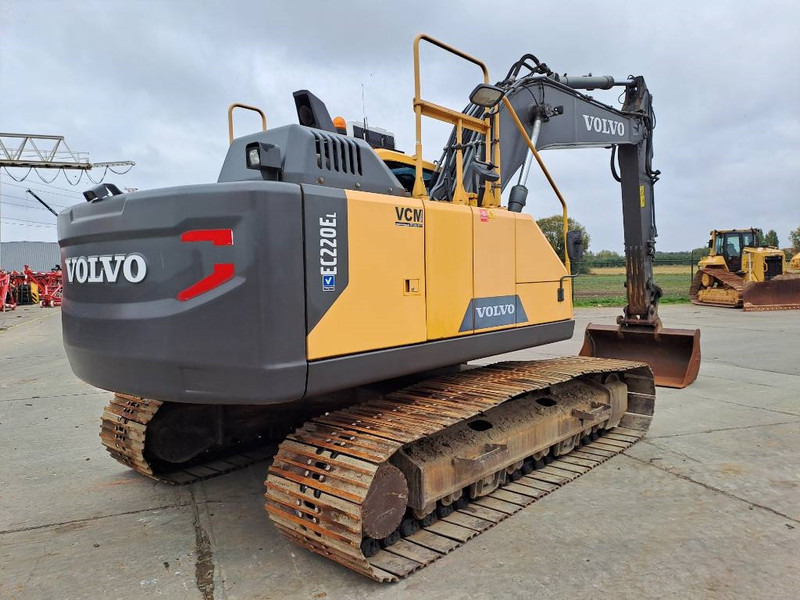 Volvo EC 220 EL (New Undercarriage) - Bandgrävare: bild 4 Volvo EC 220 EL (New Undercarriage) - Bandgrävare: bild 4