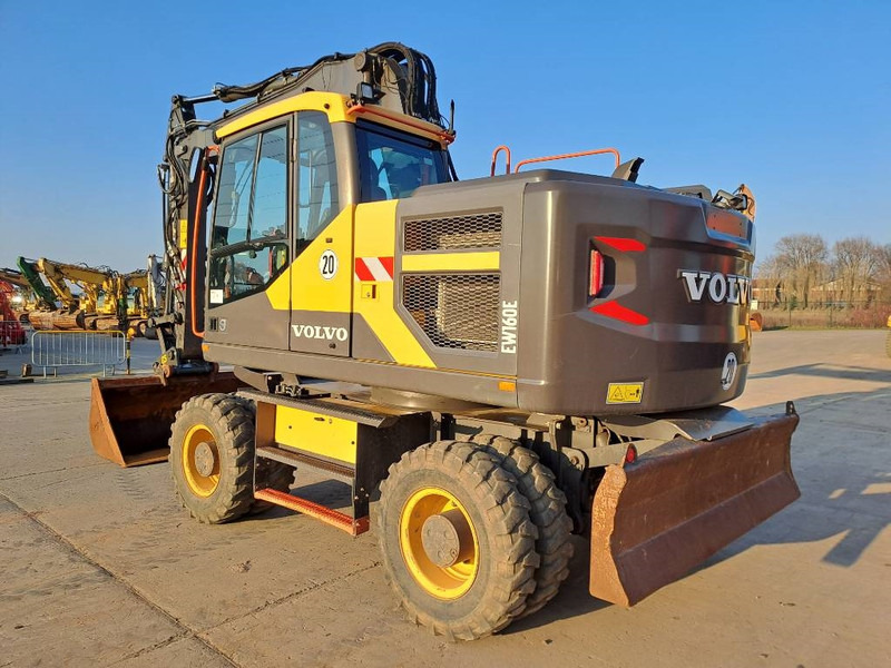 Volvo EW160E - Grävmaskin på däck: bild 2 Volvo EW160E - Grävmaskin på däck: bild 2