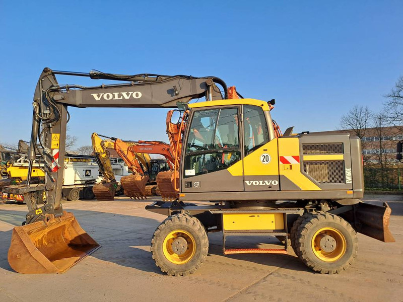 Volvo EW160E - Grävmaskin på däck: bild 1 Volvo EW160E - Grävmaskin på däck: bild 1
