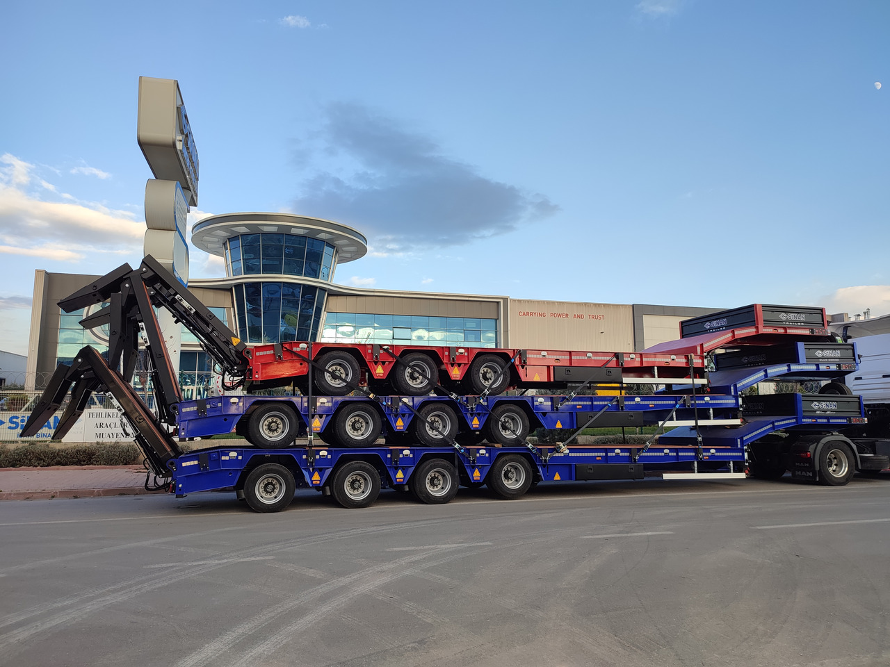SINAN TANKER TRAILER Lowbed 4 axle - Låg lastare semitrailer: bild 1 SINAN TANKER TRAILER Lowbed 4 axle - Låg lastare semitrailer: bild 1