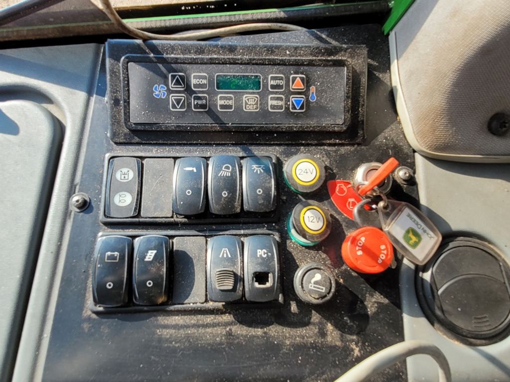 Skördare JOHN DEERE 1070 E: bild 12