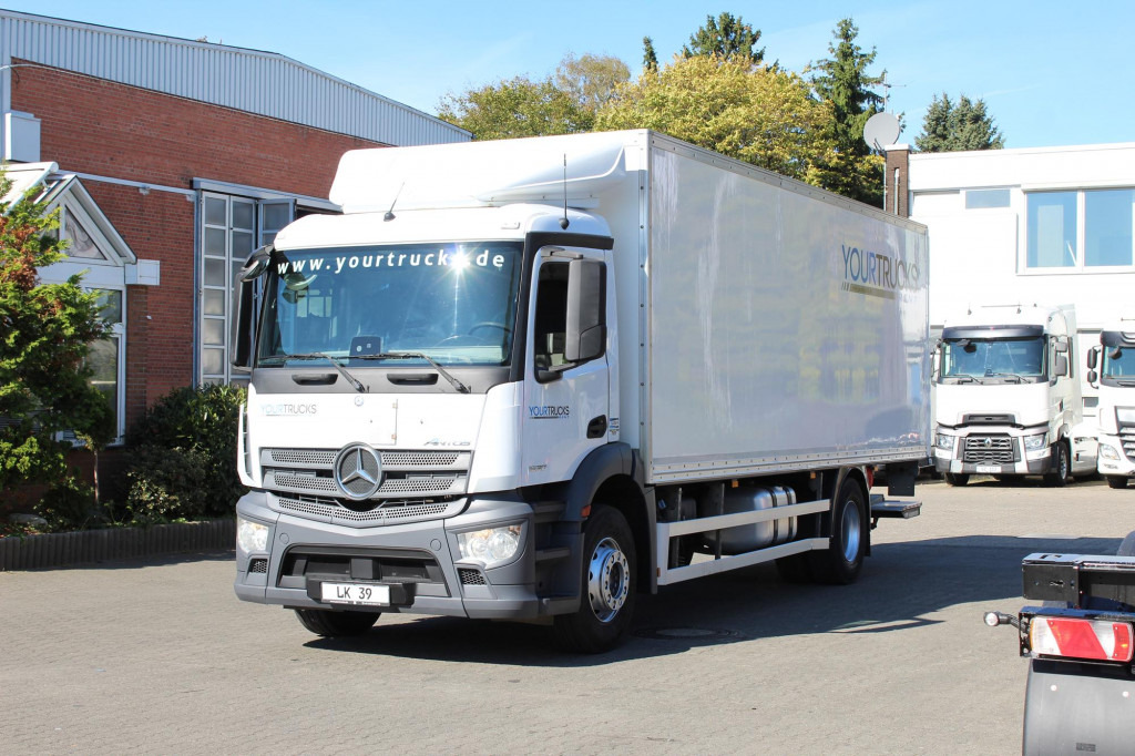 Mercedes-Benz Antos 1830 E6 Koffer 7,7m LBW Rolltor - Lastbil med skåp: bild 1 Mercedes-Benz Antos 1830 E6 Koffer 7,7m LBW Rolltor - Lastbil med skåp: bild 1