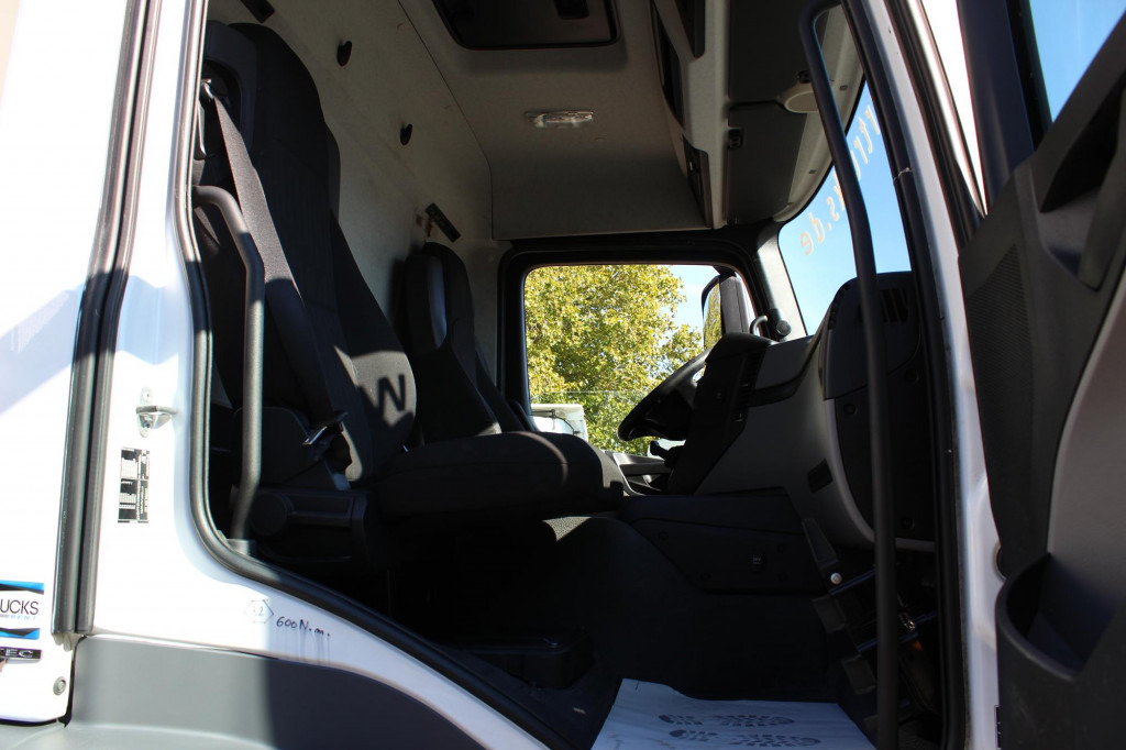 Mercedes-Benz Antos 1830 E6 Koffer 7,7m LBW Rolltor - Lastbil med skåp: bild 5 Mercedes-Benz Antos 1830 E6 Koffer 7,7m LBW Rolltor - Lastbil med skåp: bild 5
