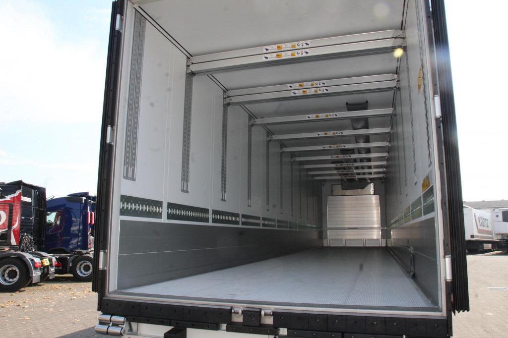 SCHMITZ Thermo King Advancer A400 DS Strom Blumen - Kyl/ Frys semitrailer: bild 2 SCHMITZ Thermo King Advancer A400 DS Strom Blumen - Kyl/ Frys semitrailer: bild 2
