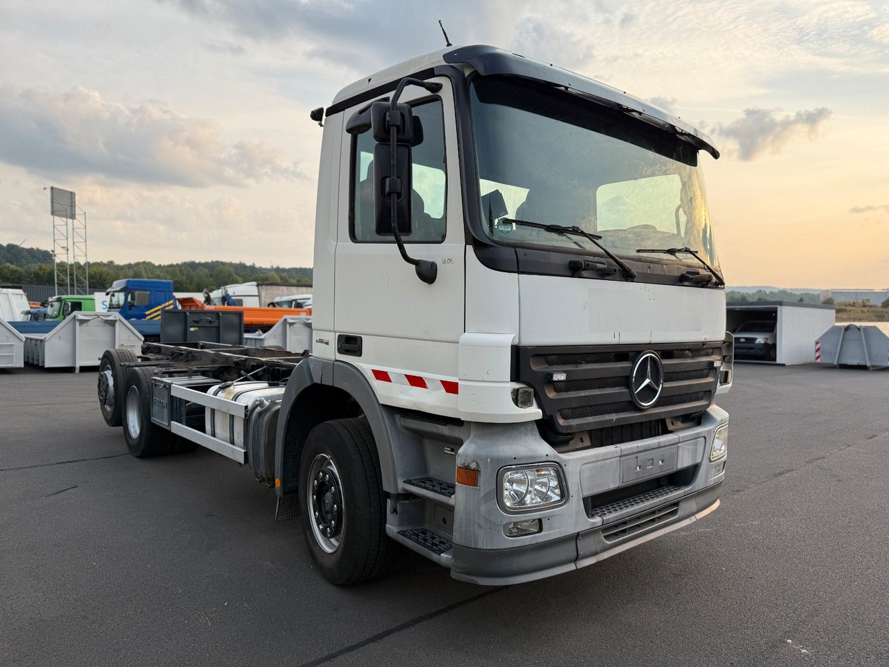 Mercedes-Benz Actros MP 2 2532 6x2 - Chassi lastbil: bild 4 Mercedes-Benz Actros MP 2 2532 6x2 - Chassi lastbil: bild 4