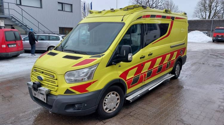 FORD TRANSIT 2,0TDI AMBULANCE KLIMA 1.2018 EURO 6, 3 UNITS - Ambulans: bild 5 FORD TRANSIT 2,0TDI AMBULANCE KLIMA 1.2018 EURO 6, 3 UNITS - Ambulans: bild 5