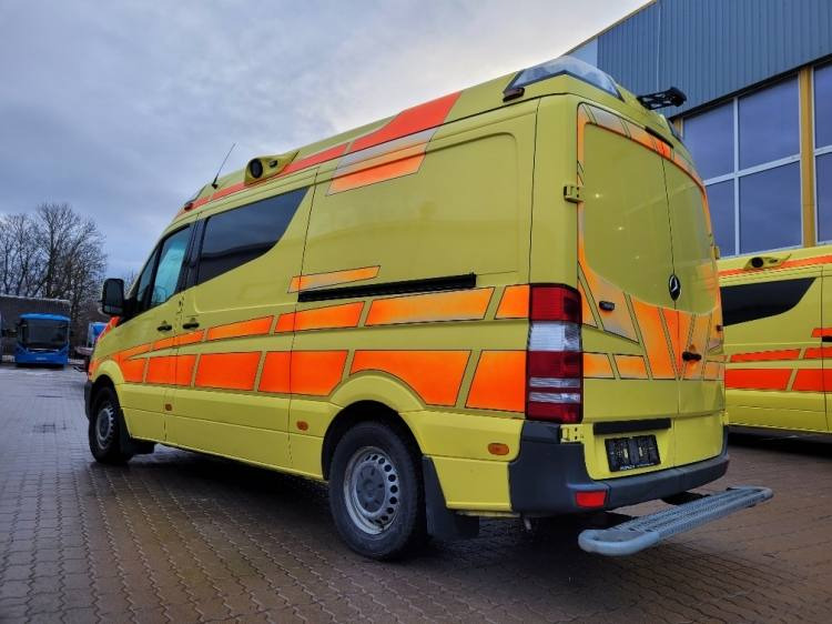 MERCEDES – BENZ SPRINTER 2.2D AMBULANCE (PROFILE) KLIMA 11.2014 EURO 5 - Ambulans: bild 3 MERCEDES – BENZ SPRINTER 2.2D AMBULANCE (PROFILE) KLIMA 11.2014 EURO 5 - Ambulans: bild 3