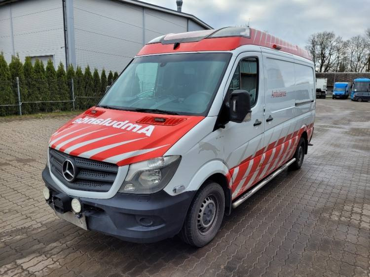 MERCEDES – BENZ SPRINTER 319 AMBULANCE (PROFILE) KLIMA, 6.2017, EURO 6 - Ambulans: bild 2 MERCEDES – BENZ SPRINTER 319 AMBULANCE (PROFILE) KLIMA, 6.2017, EURO 6 - Ambulans: bild 2