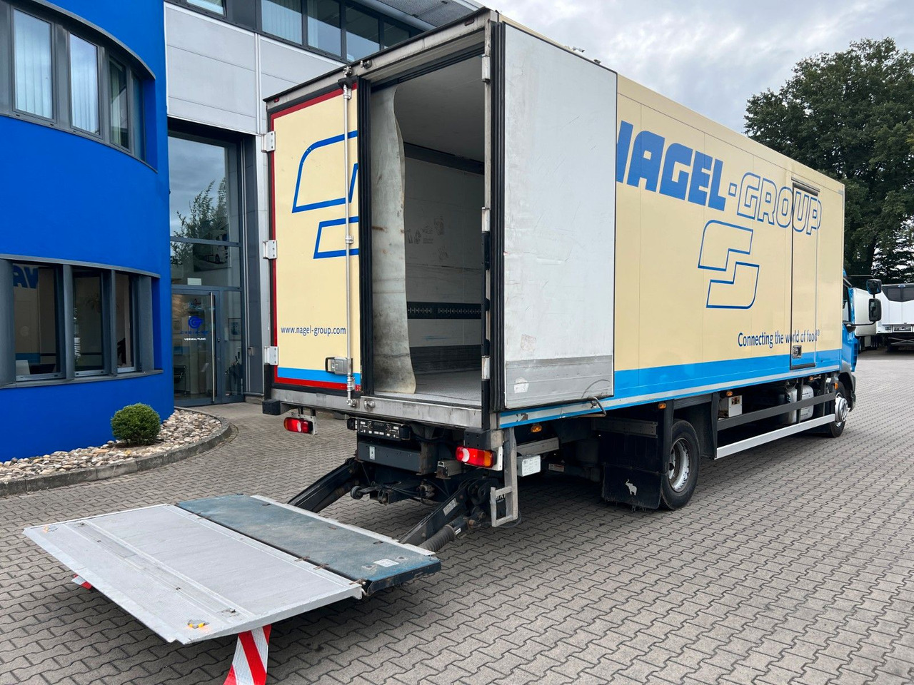 DAF LF 280 FA 16t. Multitemp, T1000 Spectrum - Kylbil lastbil: bild 3 DAF LF 280 FA 16t. Multitemp, T1000 Spectrum - Kylbil lastbil: bild 3