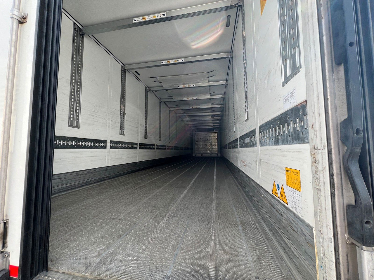 Schmitz Cargobull SKO 24/L - 13.4 FP 45 Cool V7, Schmitz S.CU V2.0 - Kyl/ Frys semitrailer: bild 5 Schmitz Cargobull SKO 24/L - 13.4 FP 45 Cool V7, Schmitz S.CU V2.0 - Kyl/ Frys semitrailer: bild 5