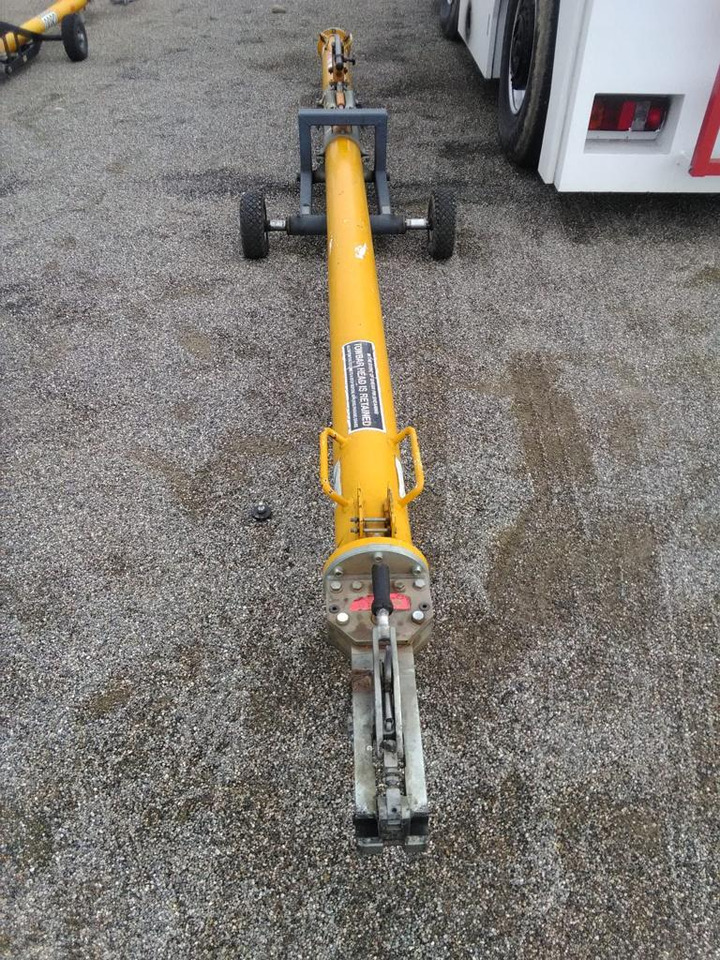 Aircraft Towbar Universal B737-600-900-Max - Flygplatsutrustning: bild 1 Aircraft Towbar Universal B737-600-900-Max - Flygplatsutrustning: bild 1