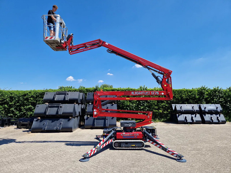 Hinowa Lightlift 17.75 IIIS - Larvbandslift: bild 1 Hinowa Lightlift 17.75 IIIS - Larvbandslift: bild 1