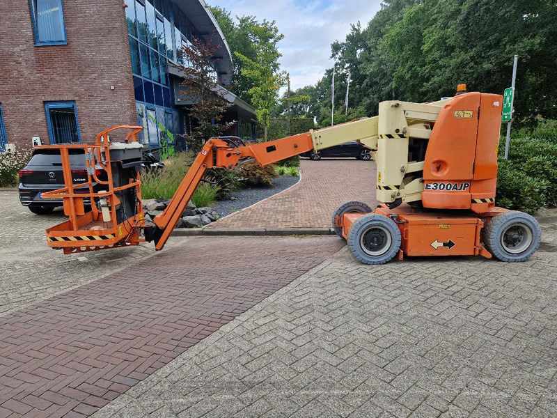 JLG E300AJP - Bomlift: bild 1 JLG E300AJP - Bomlift: bild 1