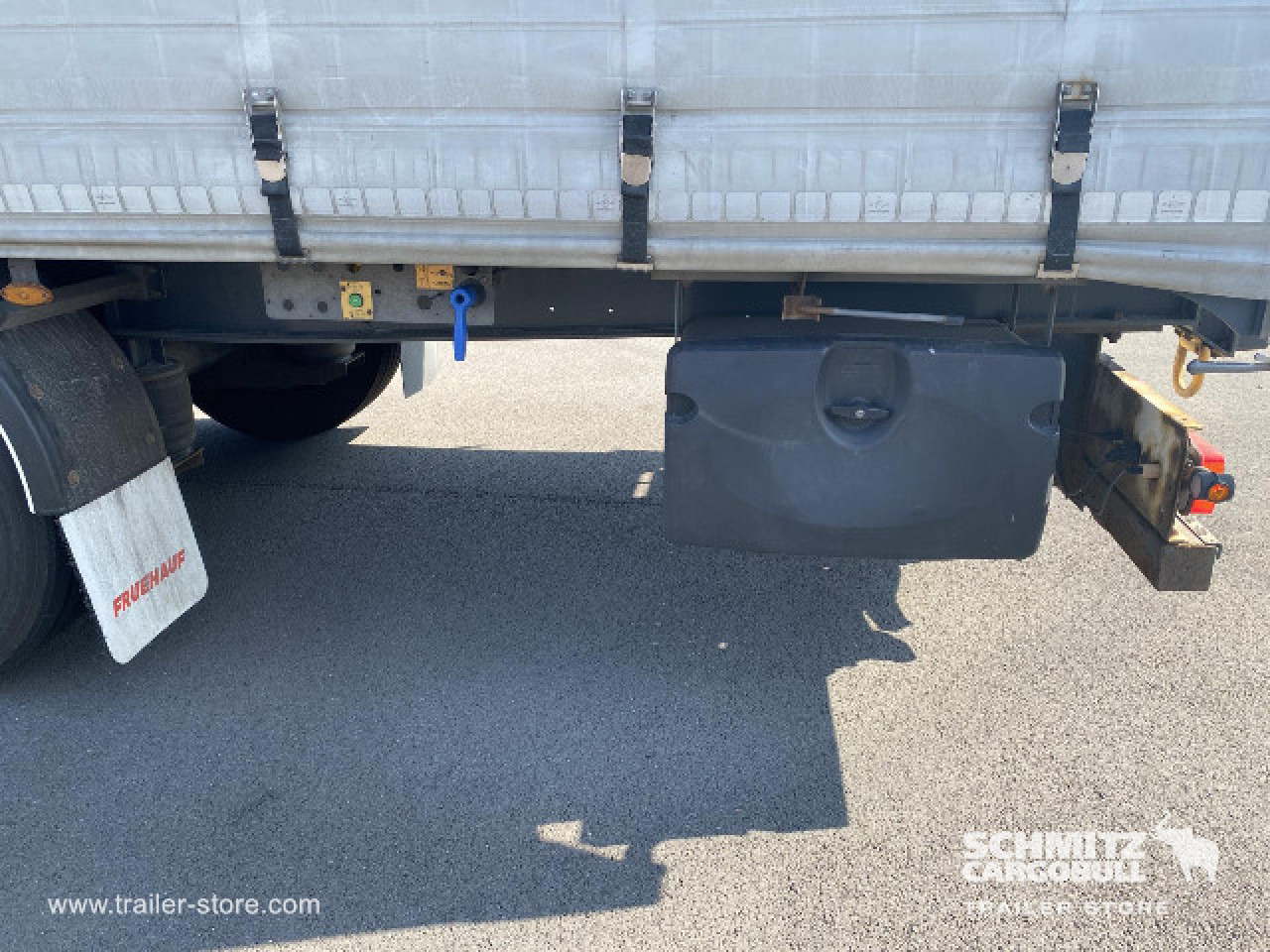 FRUEHAUF Curtainsider Standard Taillift - Kapelltrailer: bild 5 FRUEHAUF Curtainsider Standard Taillift - Kapelltrailer: bild 5