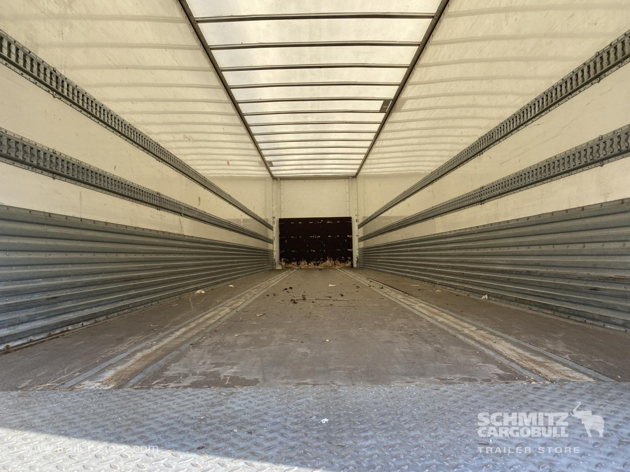 LECI TRAILER Dryfreight Standard Roller shutter door - Skåp semitrailer: bild 3 LECI TRAILER Dryfreight Standard Roller shutter door - Skåp semitrailer: bild 3