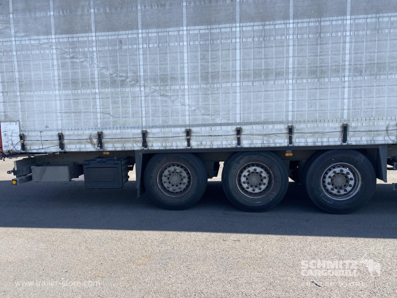SCHMITZ Curtainsider Standard - Kapelltrailer: bild 3 SCHMITZ Curtainsider Standard - Kapelltrailer: bild 3