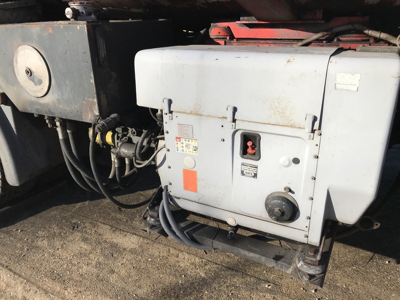 MAN Asphaltsprayer TGA 26.480 6x2-2 - Bitumenspridare: bild 3 MAN Asphaltsprayer TGA 26.480 6x2-2 - Bitumenspridare: bild 3