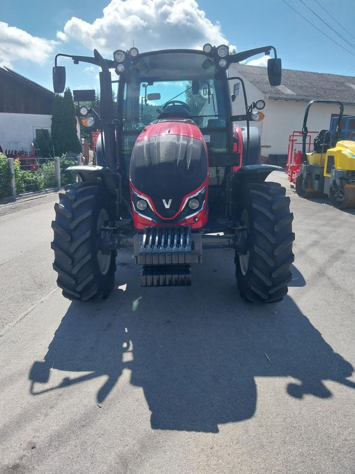 Valtra A 85 - Traktor: bild 2 Valtra A 85 - Traktor: bild 2