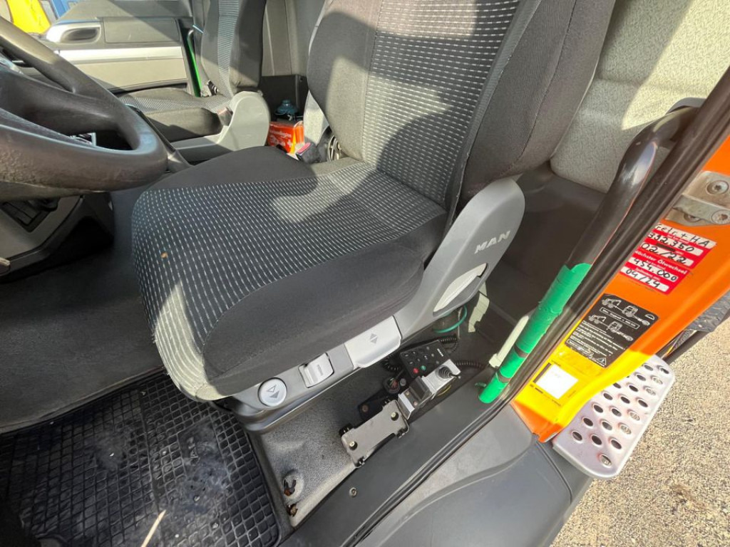 MAN TG-S 26.400 6x4H-2 BL Abrollkipper mit Kran Lift Lenk - Lastväxlare lastbil, Kranbil: bild 4 MAN TG-S 26.400 6x4H-2 BL Abrollkipper mit Kran Lift Lenk - Lastväxlare lastbil, Kranbil: bild 4