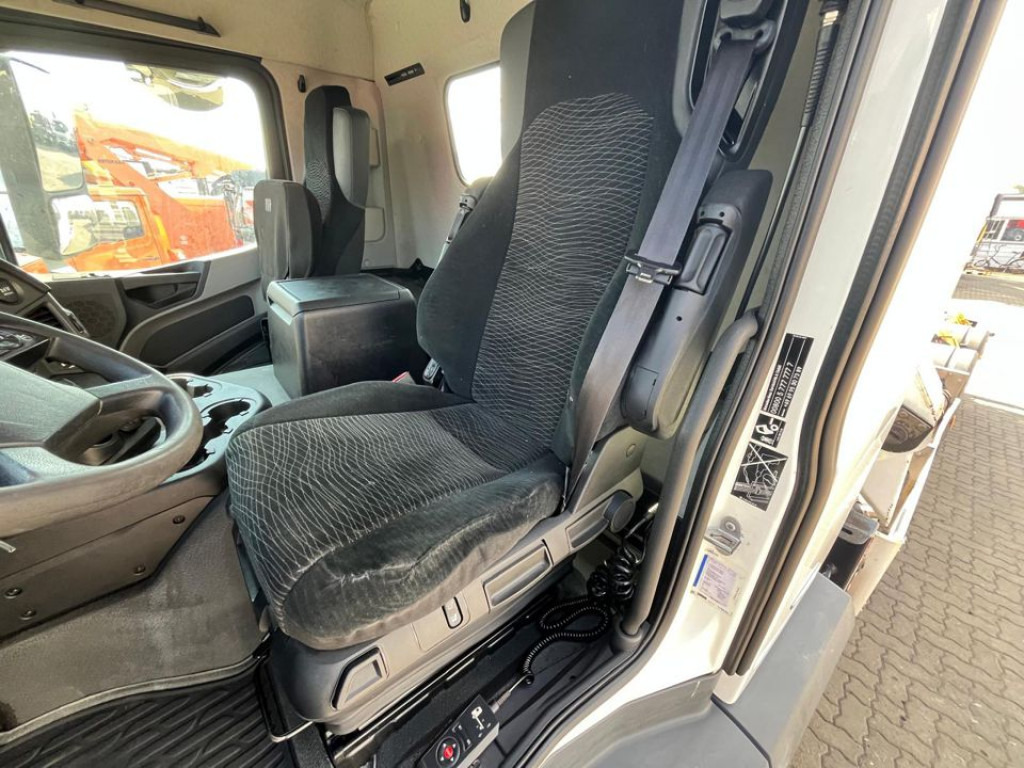 MERCEDES-BENZ Antos 2543 L 6x2 Abrollkipper mit Kran Funk+Greiferst. - Lastväxlare lastbil, Kranbil: bild 3 MERCEDES-BENZ Antos 2543 L 6x2 Abrollkipper mit Kran Funk+Greiferst. - Lastväxlare lastbil, Kranbil: bild 3