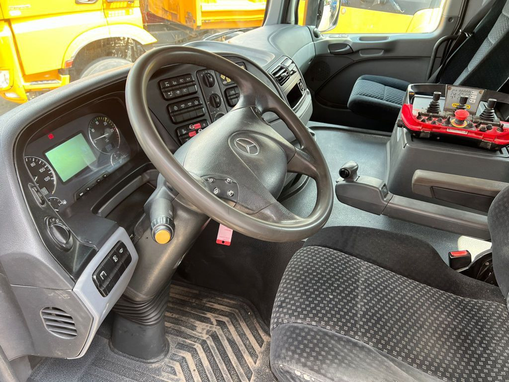 Mercedes-Benz Actros 1841 K 2-Achs Kipper Kran Funk/2xhydr+Gre Mercedes-Benz Actros 1841 K 2-Achs Kipper Kran Funk/2xhydr+Gre - Tippbil lastbil, Kranbil: bild 5 Mercedes-Benz Actros 1841 K 2-Achs Kipper Kran Funk/2xhydr+Gre Mercedes-Benz Actros 1841 K 2-Achs Kipper Kran Funk/2xhydr+Gre - Tippbil lastbil, Kranbil: bild 5